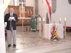 Pfarrer a. D. Rolf Rohde &uuml;bersetzt