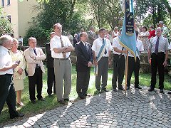 B&uuml;rgermeister und Fahnenabordnung